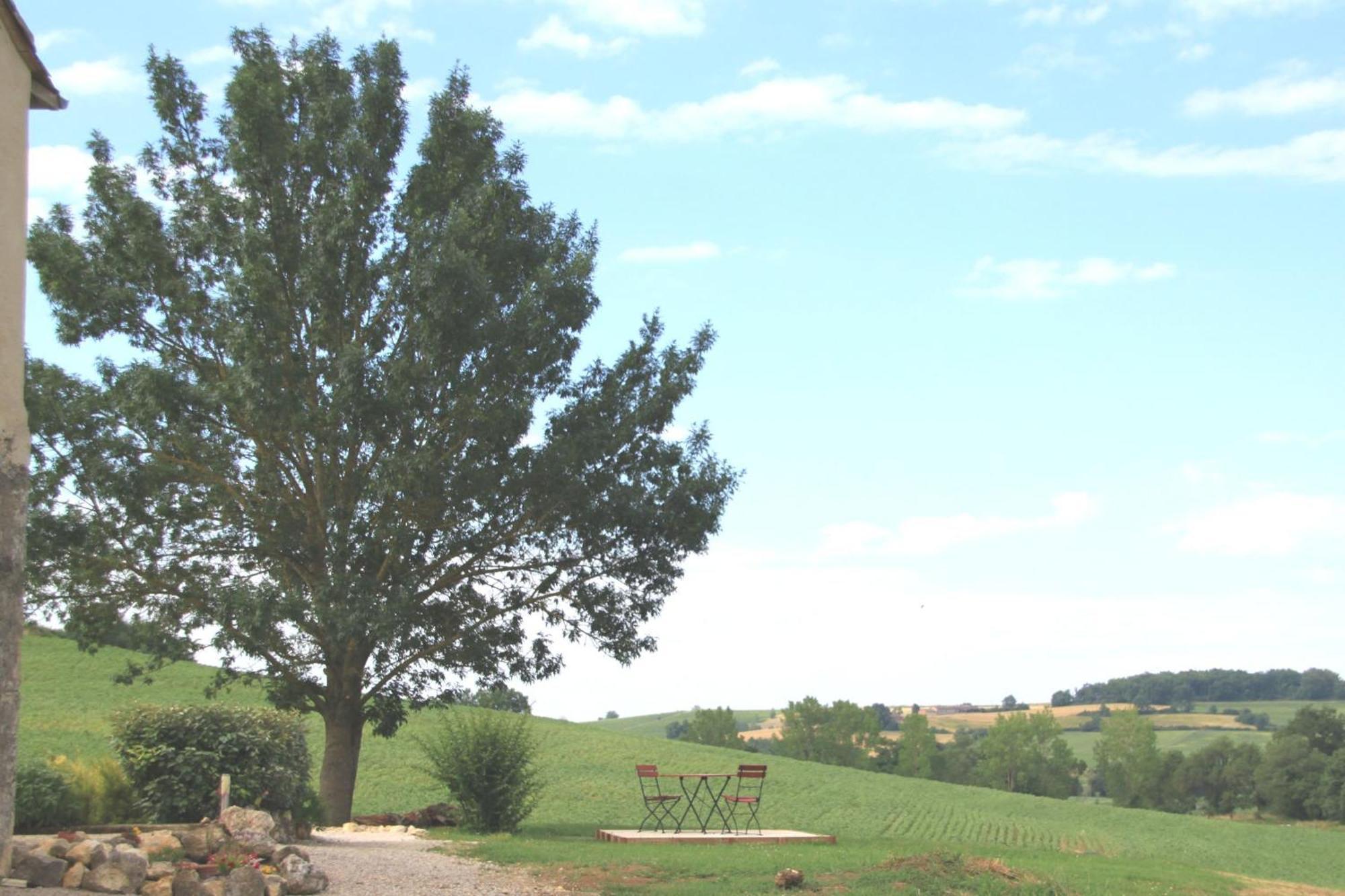 Chambres D'Hotes Le Val De La Garenne Senouillac Екстериор снимка